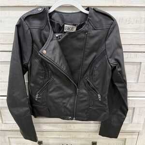 BKE Women's Sleek Black Faux Leather Jacket